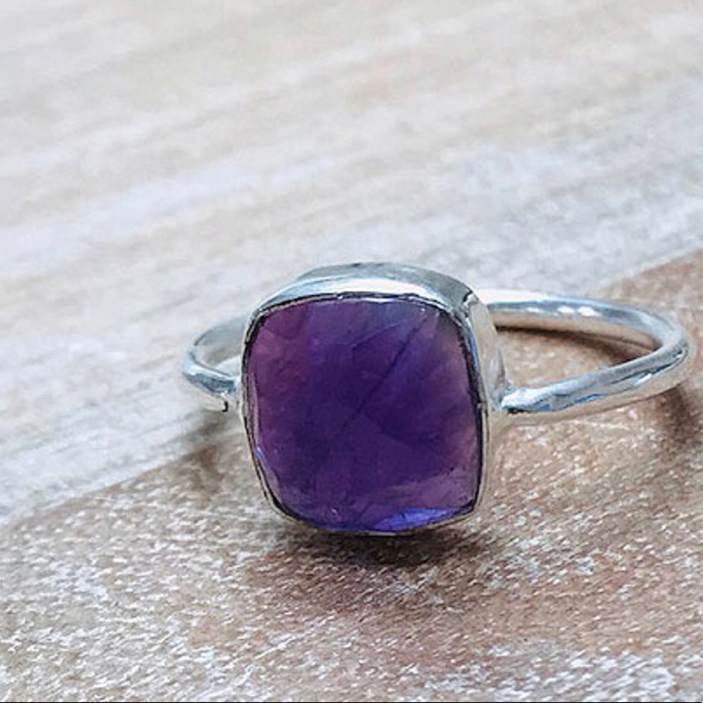 Cushion Cut Amethyst Bezel Sterling Silver Ring-only sz 7